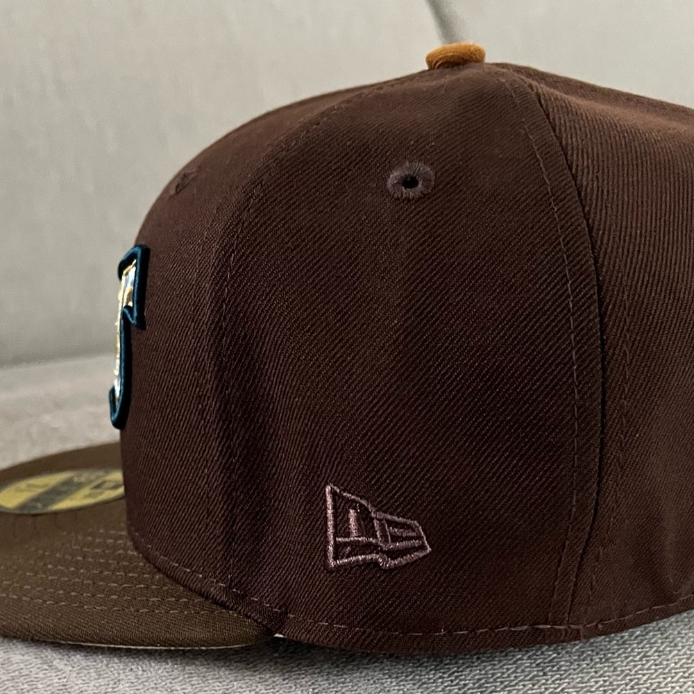 Angels Fitted - Picture 2 of 4